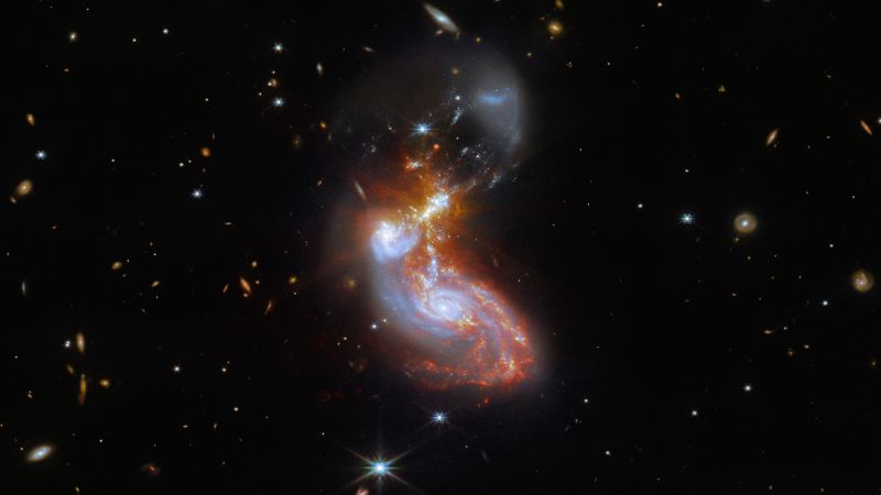 Danza de fusión de galaxias capturada en nueva imagen del telescopio Webb